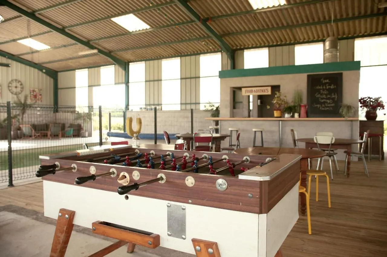 La Roulotte Magic ! Des Grillots Bed & Breakfast Beaulon